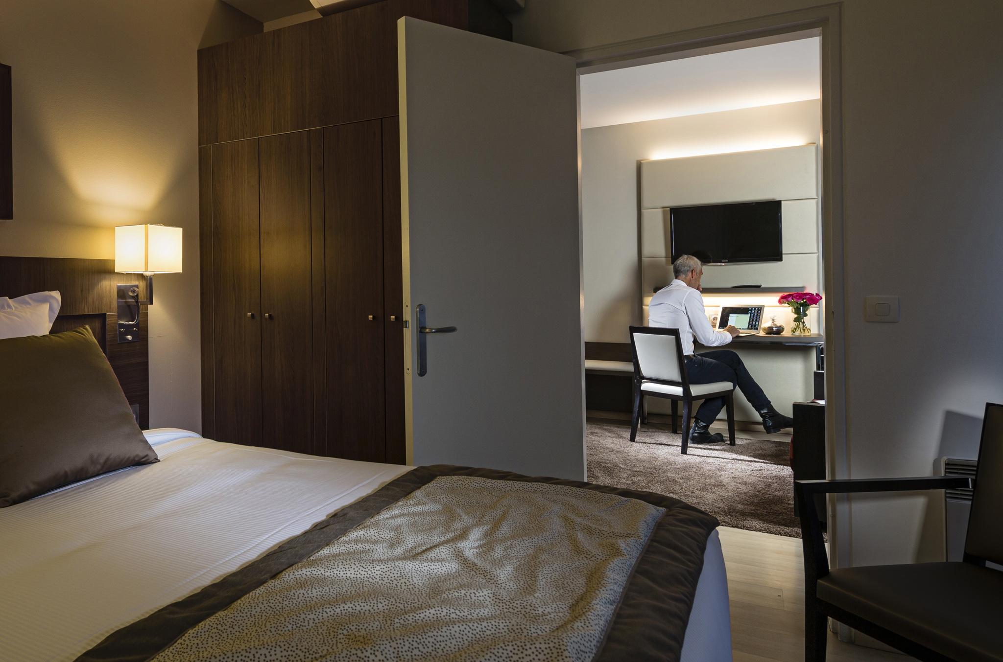 Residhome Courbevoie La Defense Екстериор снимка