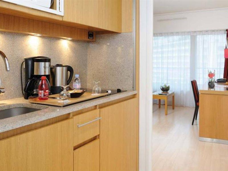 Residhome Courbevoie La Defense Екстериор снимка