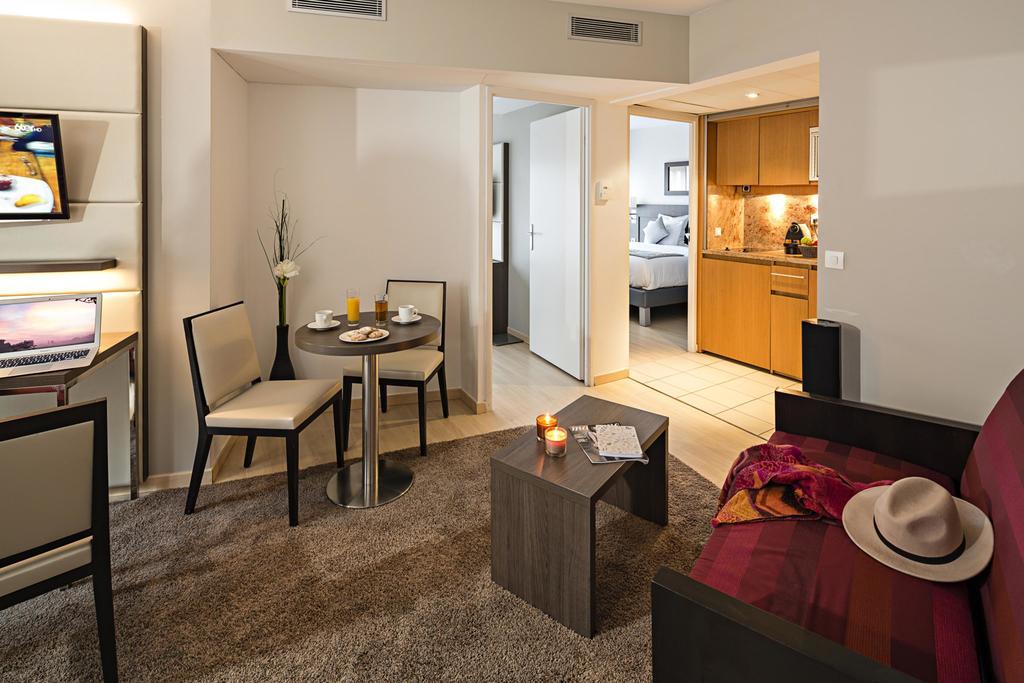 Residhome Courbevoie La Defense Екстериор снимка