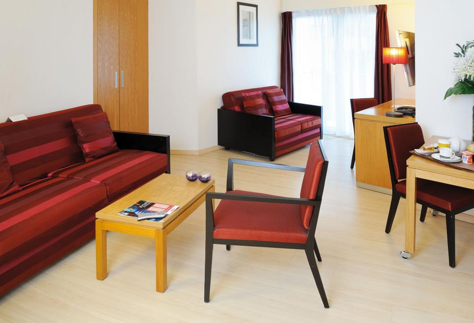 Residhome Courbevoie La Defense Екстериор снимка