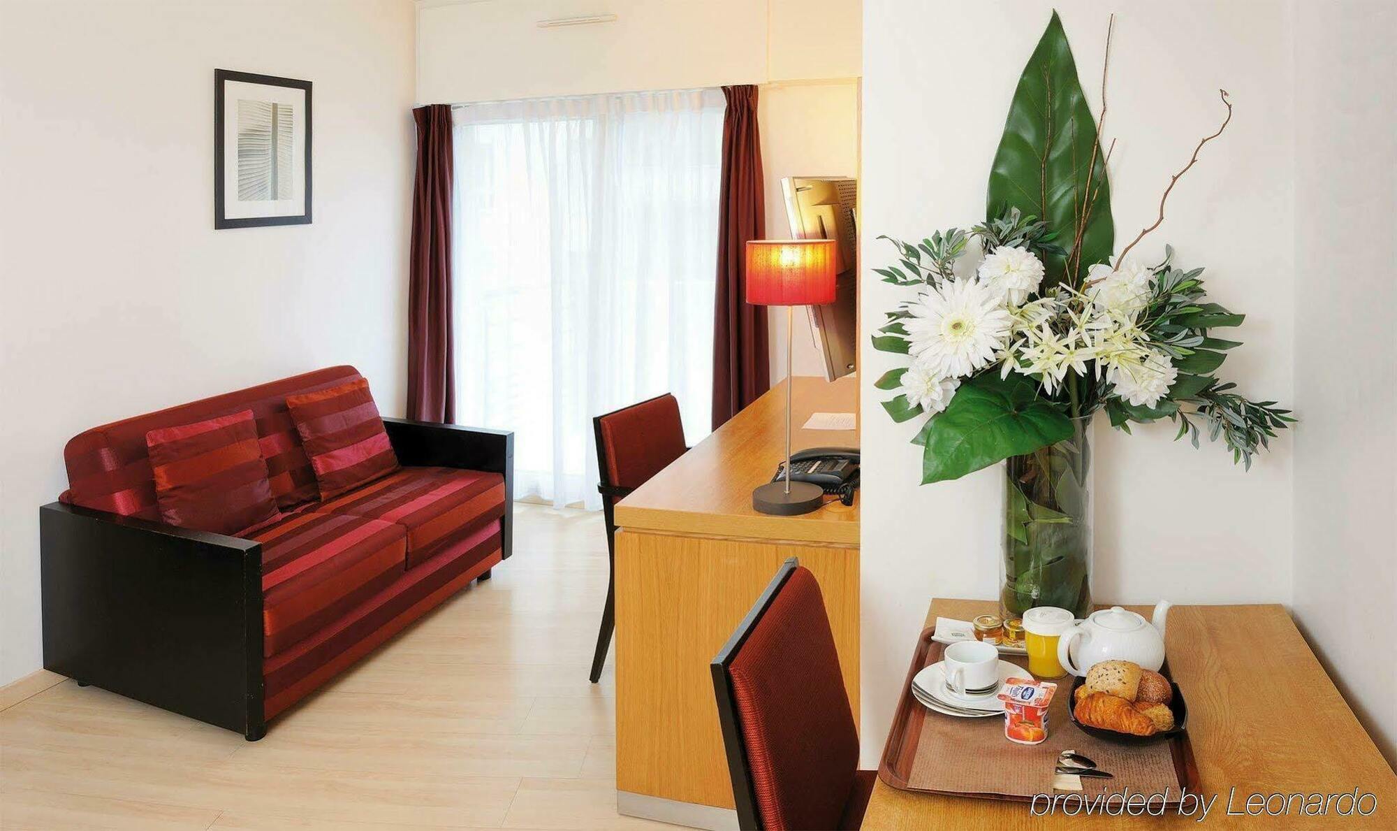 Residhome Courbevoie La Defense Екстериор снимка